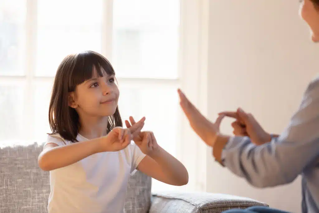 Langue des Signes Enfants Bébés